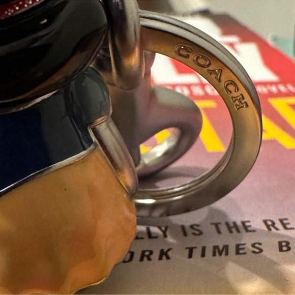 DISNEY X COACH DISNEY PRINCESS SNOW WHITE BEAR BAG CHARM KEYCHAIN NWOT - Picture 7 of 7